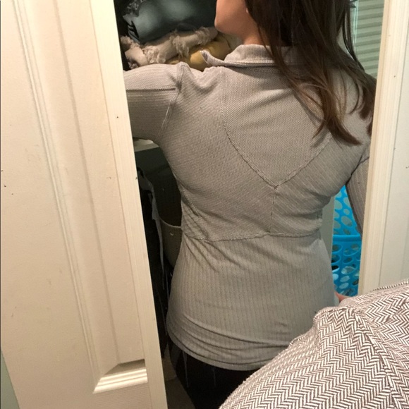 Lululemon half-zip - Picture 5 of 8